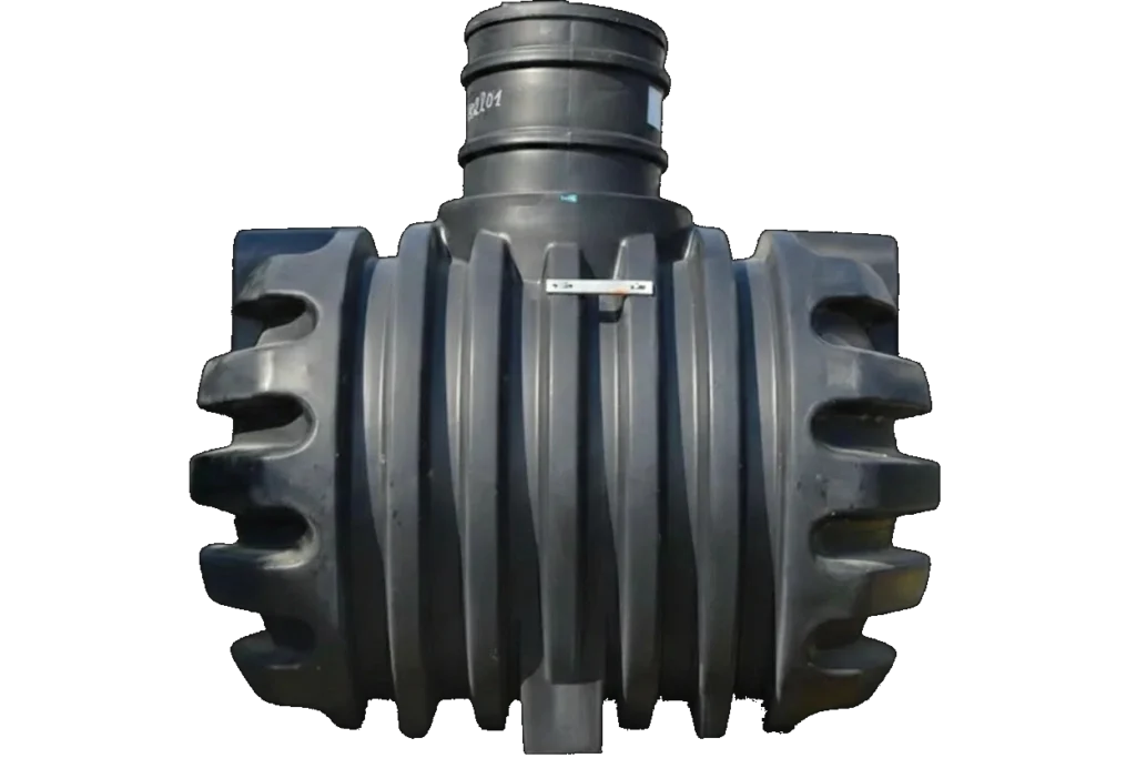 citerne mazout enterrée en PE-HD noire (2950 litres), cuve double paroi avec accès supérieur pour installation sous terre.